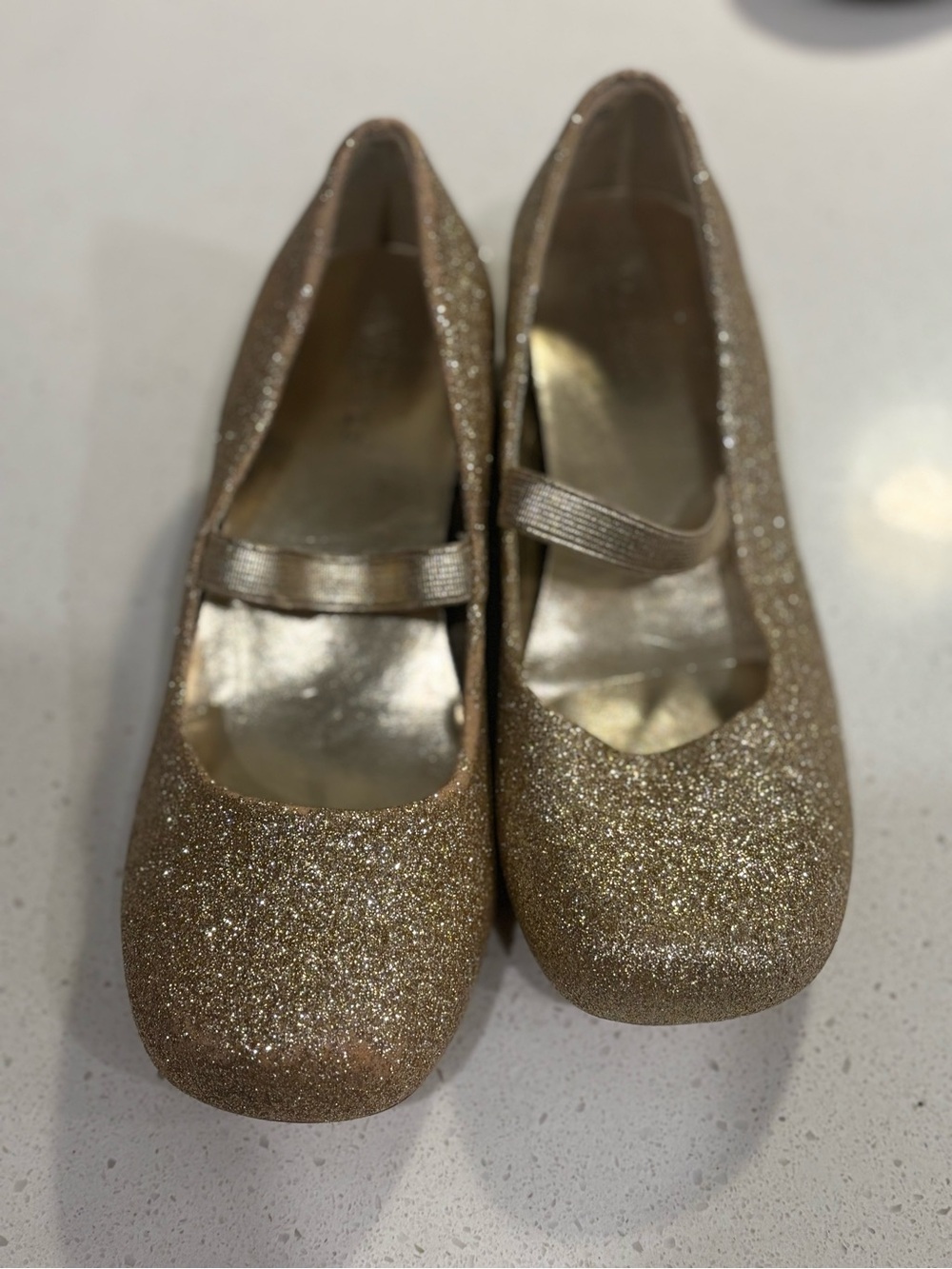 Sonoma Girl’s Gold Glitter Mary Jane Heels size 13